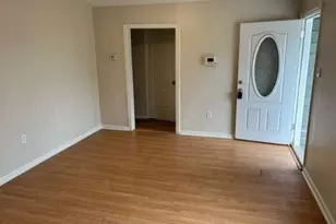 1022 W 8th St, Freeport, TX 77541 - Photo 3