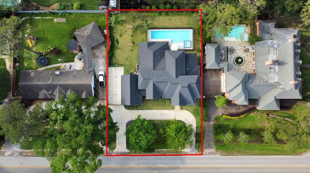 11937 Memorial Dr, Houston TX  77024-6231 exterior