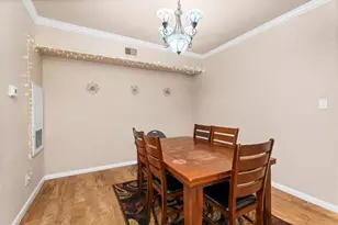 2255 Braeswood Park Dr, Houston, TX 77030 - Photo 9