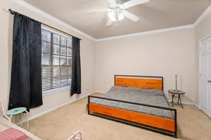 2255 Braeswood Park Dr, Houston, TX 77030 - Photo 13