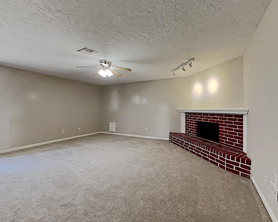 5 Macaw St, Spring TX  77380-1861 exterior