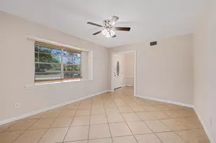 6046 W Airport Blvd, Houston, TX 77035 - Photo 3