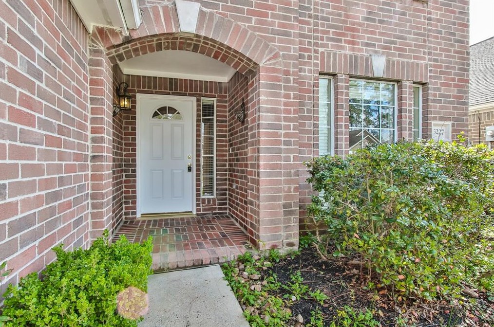 3227 Candlepine Dr, Spring TX  77388-2720 exterior