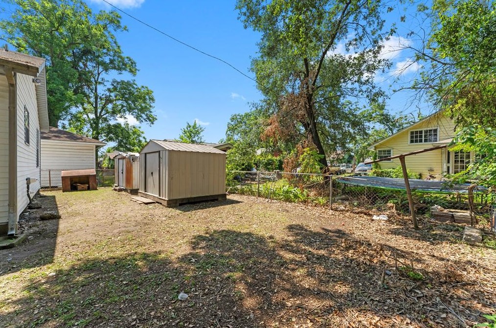 7017 Hershe St, Houston TX  77020-5115 exterior