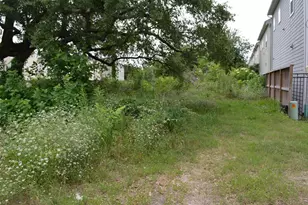 3333 Creekmont Dr, Houston, TX 77091 - Photo 1
