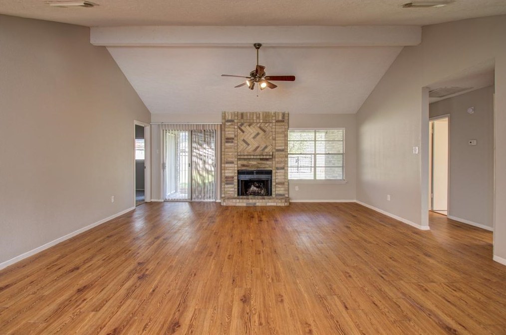 16226 Cutten Rd, Houston TX  77070-1973 exterior