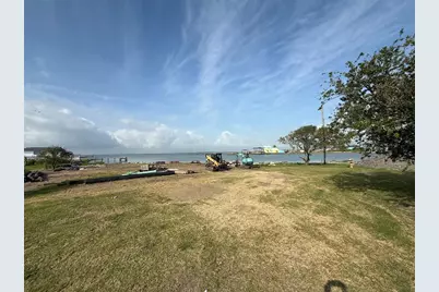 1021 17th Street, San Leon, TX 77539 - Photo 7