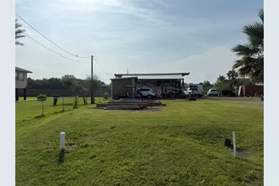 1021 17th Street, San Leon, TX 77539 - Photo 1