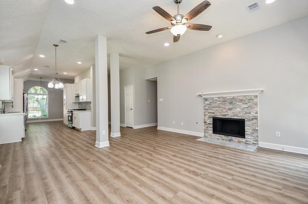 12902 Dove Pt Ln, Houston TX  77041-4257 exterior