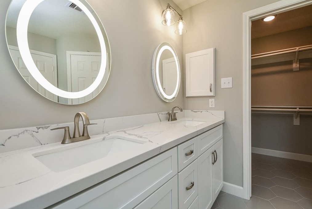 12902 Dove Pt Ln, Houston TX  77041-4257 exterior
