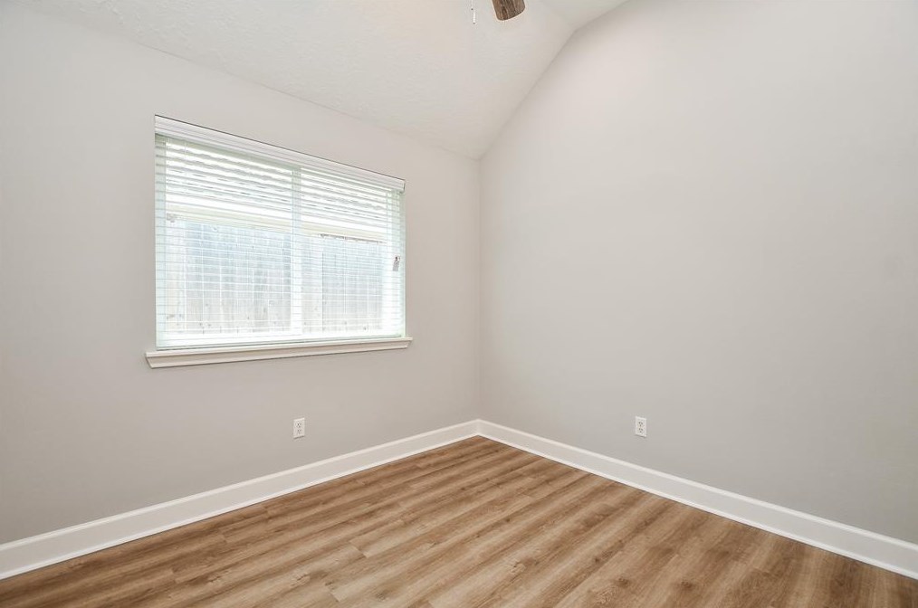 12902 Dove Pt Ln, Houston TX  77041-4257 exterior