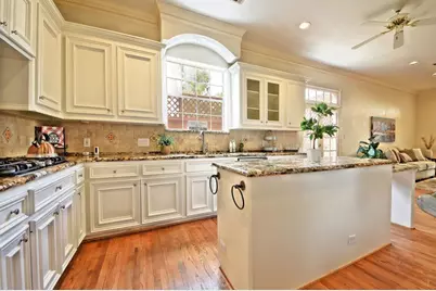 1211 Nantucket Drive #C, Houston, TX 77057 - Photo 25