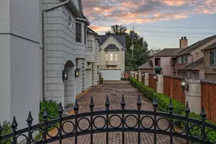 1211 Nantucket Dr, Houston, TX 77057 - Photo 5