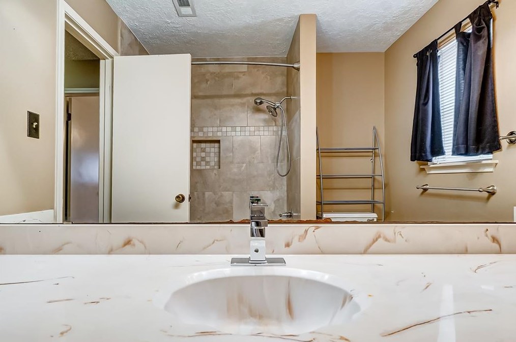 4222 Colombia Dr, Pasadena TX 77504-2515 exterior