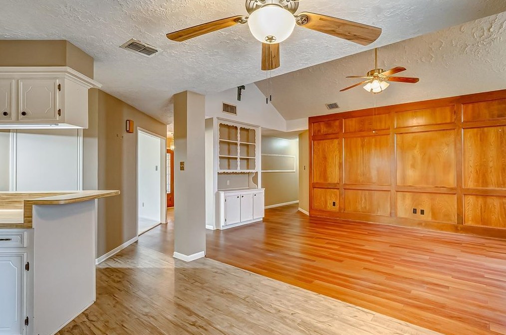 4222 Colombia Dr, Pasadena TX 77504-2515 exterior