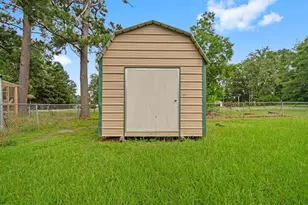 215 Sandy Ridge Dr, Livingston, TX 77351 - Photo 33