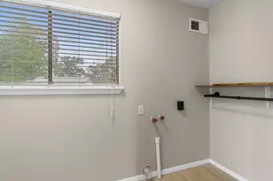 215 Sandy Ridge Dr, Livingston, TX 77351 - Photo 29