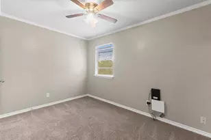 215 Sandy Ridge Dr, Livingston, TX 77351 - Photo 17