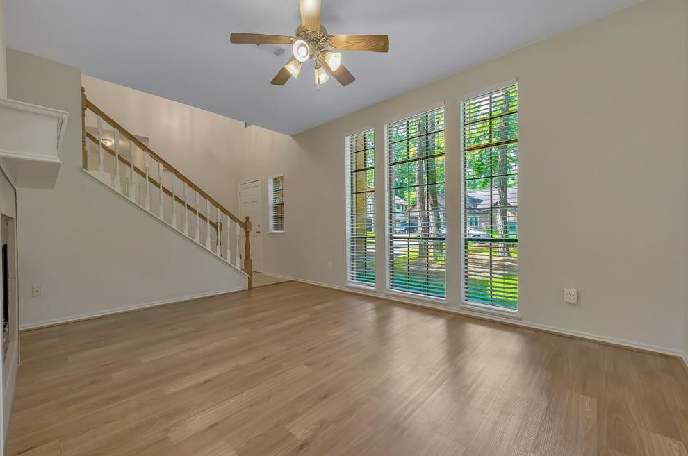 11 Dusky Meadow Pl, Spring TX  77381-3097 exterior