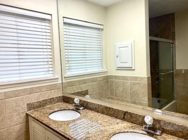 2218 Nina Lee Ln, Houston TX  77092-5240 exterior