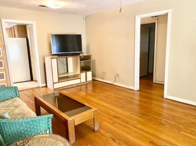 2218 Nina Lee Ln, Houston TX  77092-5240 exterior