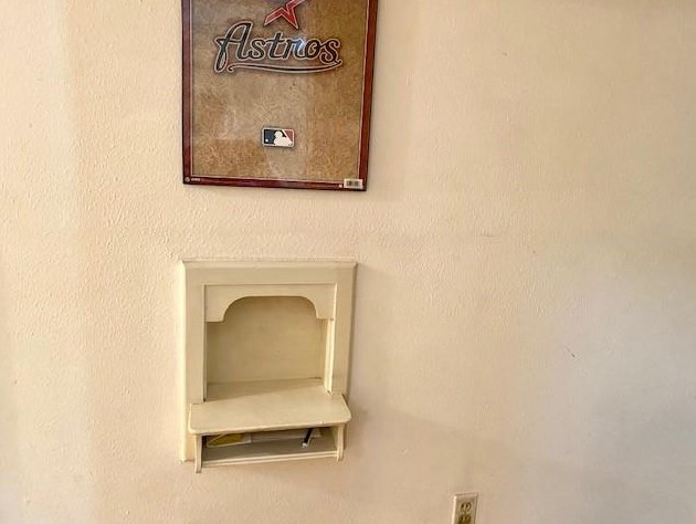 2218 Nina Lee Ln, Houston TX  77092-5240 exterior