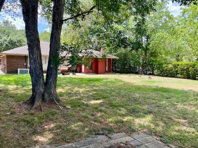 2218 Nina Lee Ln, Houston TX  77092-5240 exterior