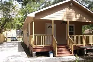 1714 N Travis Ave, Cleveland, TX 77327 - Photo 1