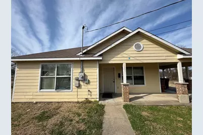 1009 W Houston Street, Clarksville, TX 75426 - Photo 1