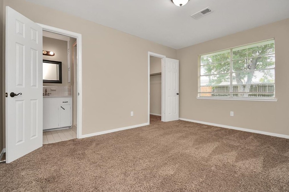 13918 Hollypark Dr, Houston TX  77015-3008 exterior