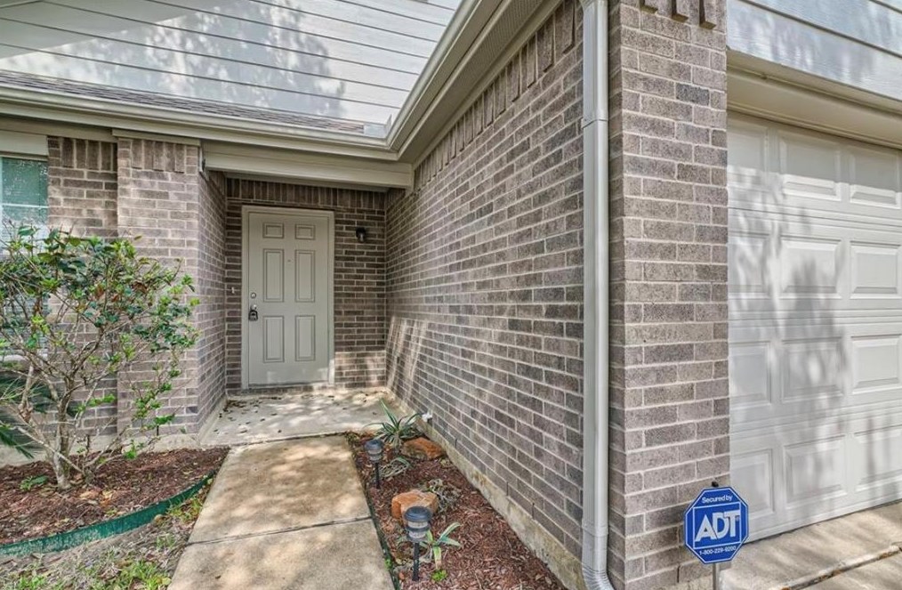 1226 Bartlett Cove Dr, Houston TX  77067-3511 exterior