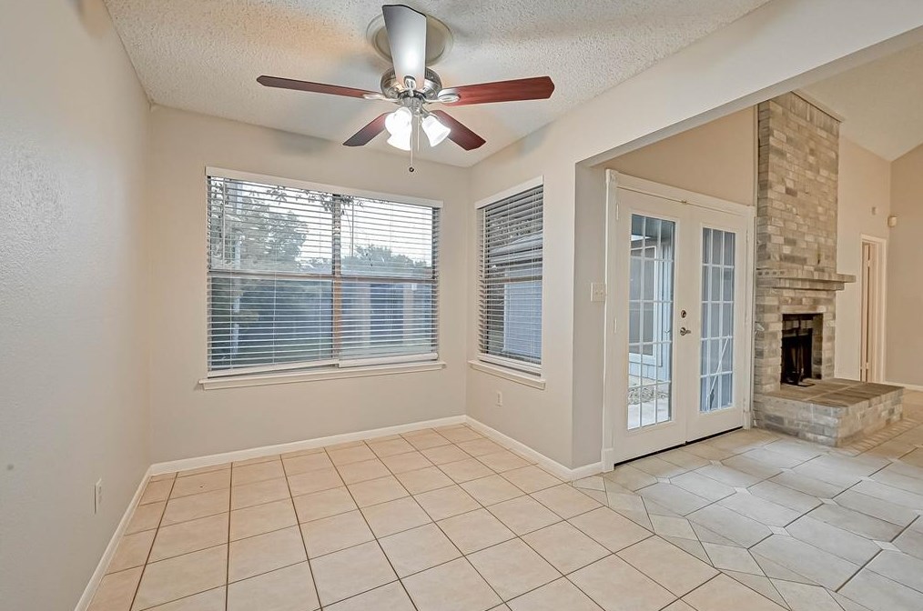 2211 Highland Hills Dr, Sugar Land TX  77478-4349 exterior