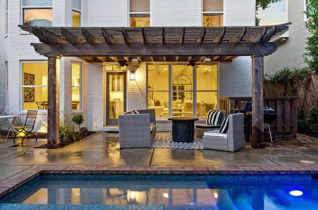 3611 Bellefontaine St, Houston TX  77025-1316 exterior