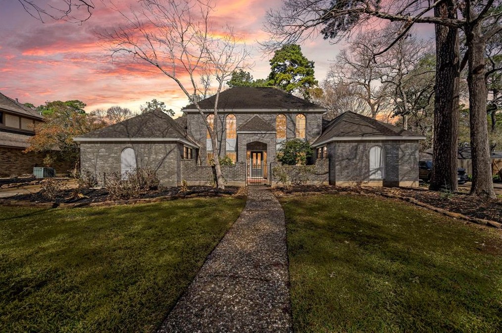 5323 Timber Shade Dr, Humble TX 77345-1700 exterior