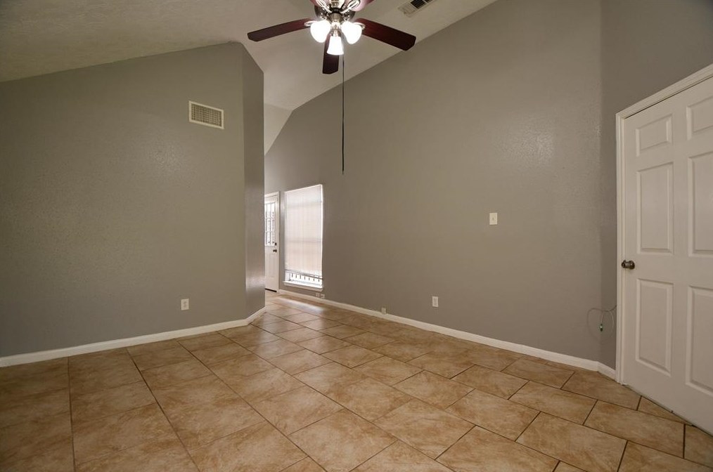12934 Crystal Cv Dr, Houston TX  77044-1802 exterior