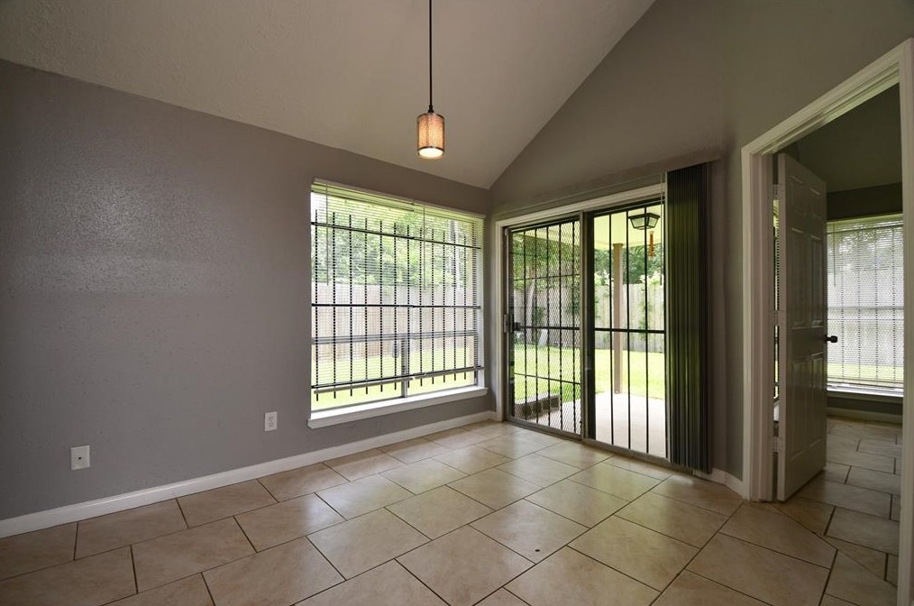 12934 Crystal Cv Dr, Houston TX  77044-1802 exterior