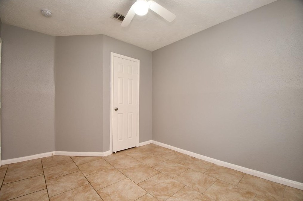 12934 Crystal Cv Dr, Houston TX  77044-1802 exterior