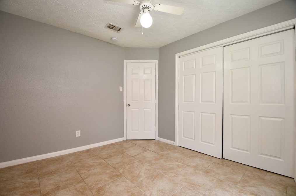 12934 Crystal Cv Dr, Houston TX  77044-1802 exterior