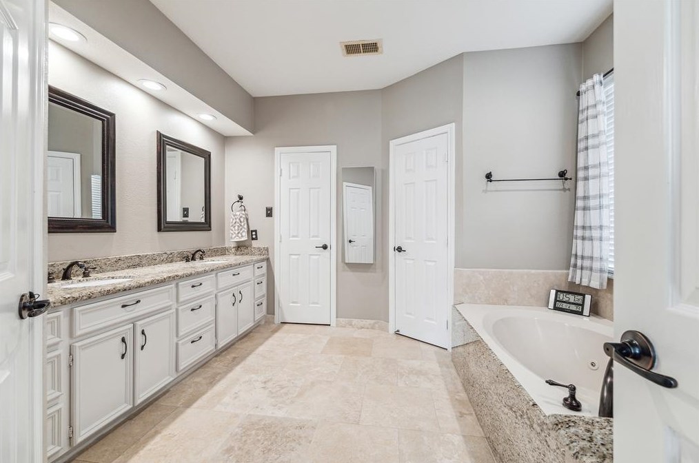 5818 Spring Lodge Dr, Humble TX 77345-2450 exterior