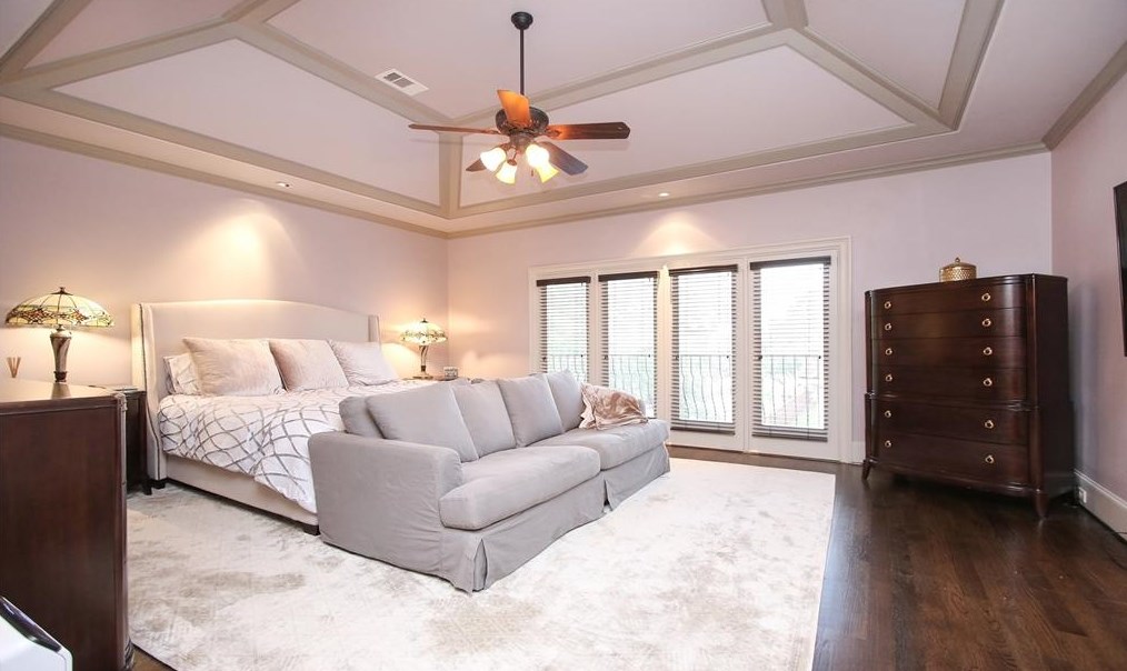 5523 Felice Dr, Houston TX  77081-4218 exterior