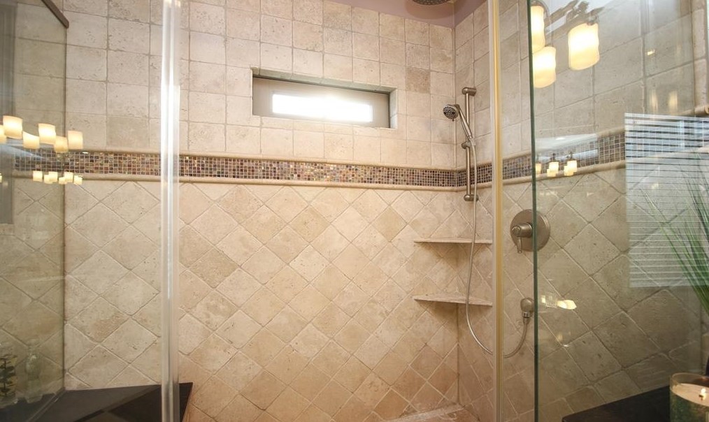 5523 Felice Dr, Houston TX  77081-4218 exterior
