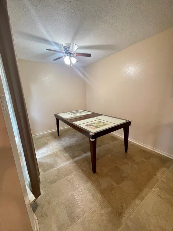 10610 Dunlap St, Houston TX  77096-4727 exterior