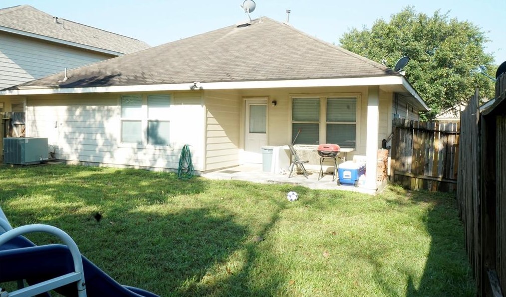 20010 Tunham Trl, Houston TX  77073-6198 exterior