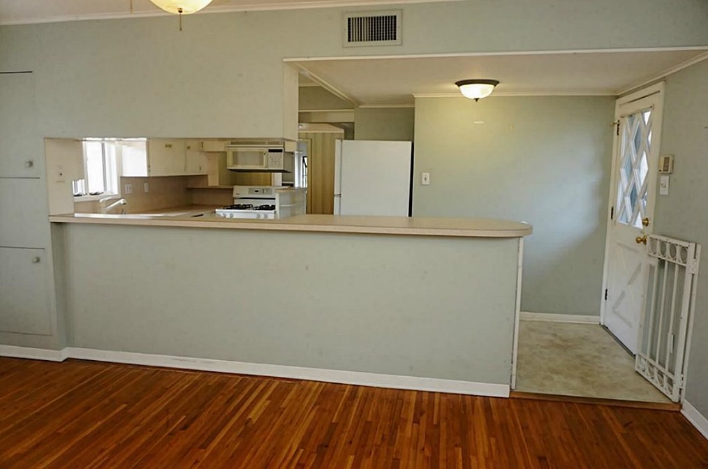 1110 Kinley Ln, Houston TX  77018-5223 exterior