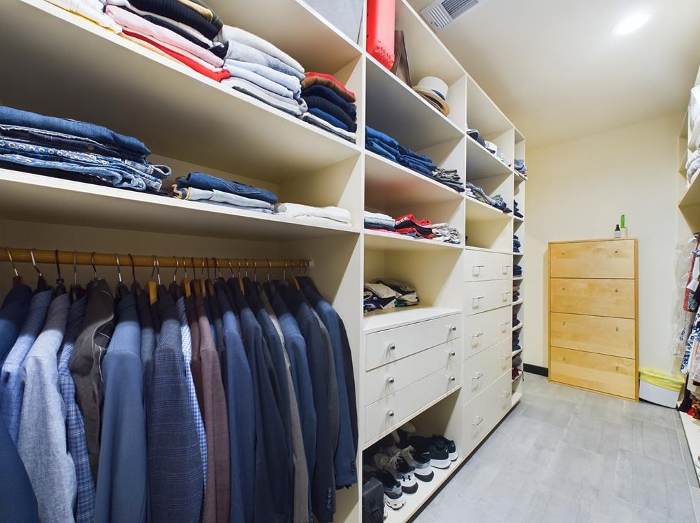 163 Sage Rd, Houston TX 77056-1420 exterior