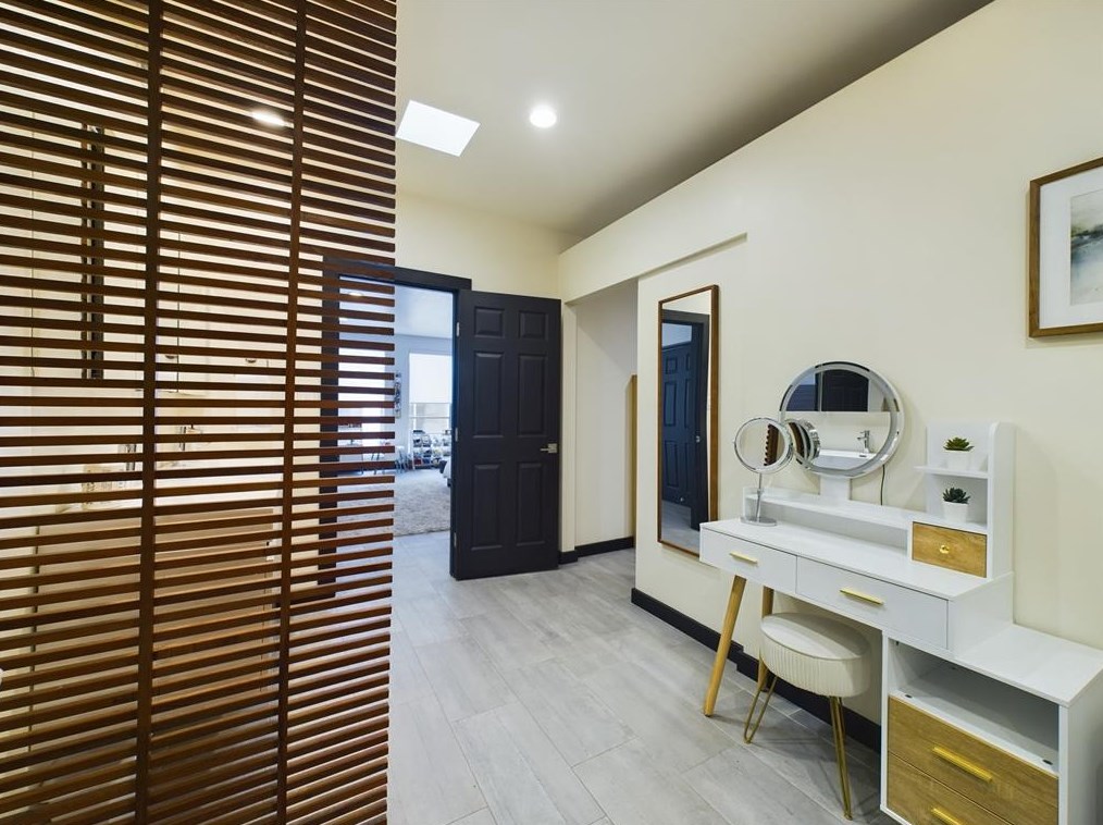 163 Sage Rd, Houston TX 77056-1420 exterior