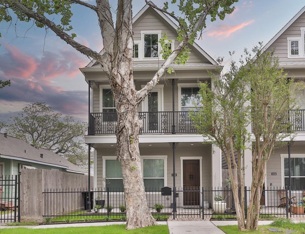 1116 Waverly St, Houston TX  77008-6762 exterior