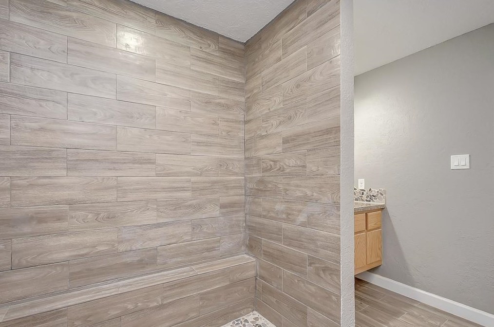 7142 Mossrose, Houston TX  77087-2601 exterior