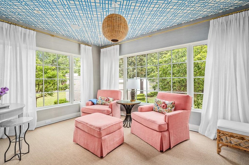 2209 Pine Valley Dr, Houston TX  77019-3510 exterior