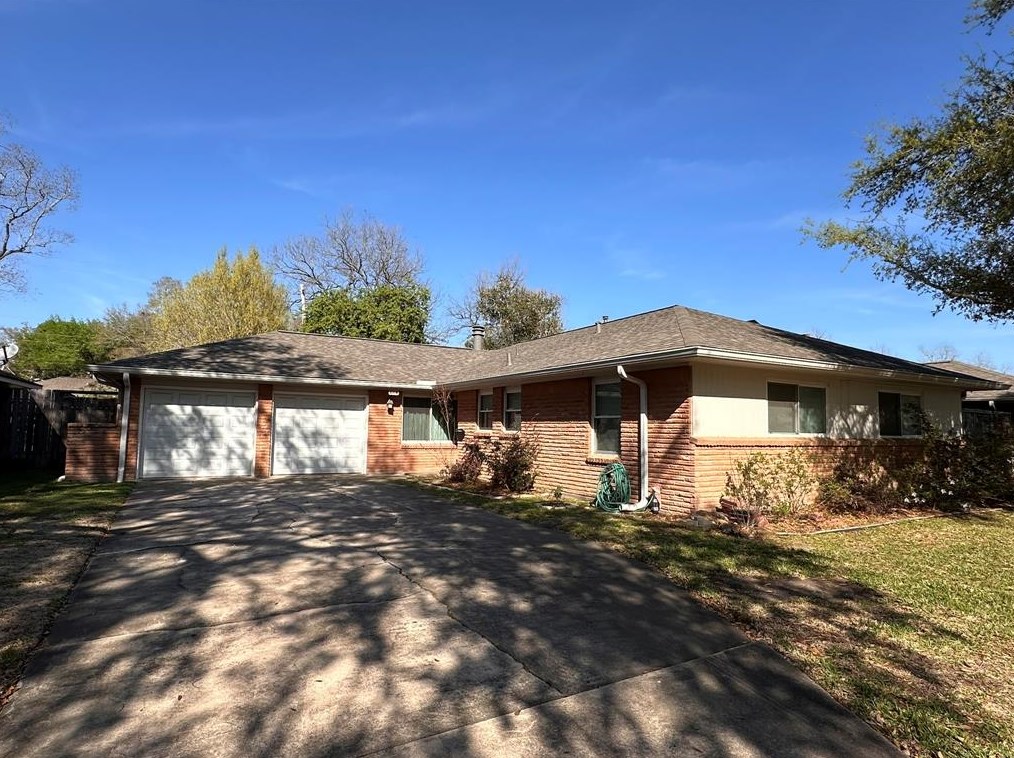 5214 Kinglet St, Houston TX  77035-3025 exterior
